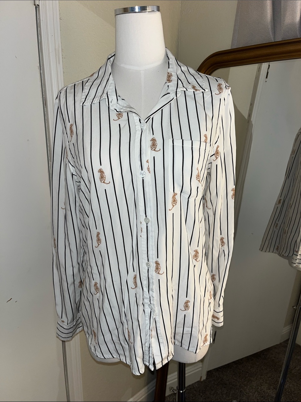 Rails White Button-Up Shirt with Black Stripes and Tiger Print